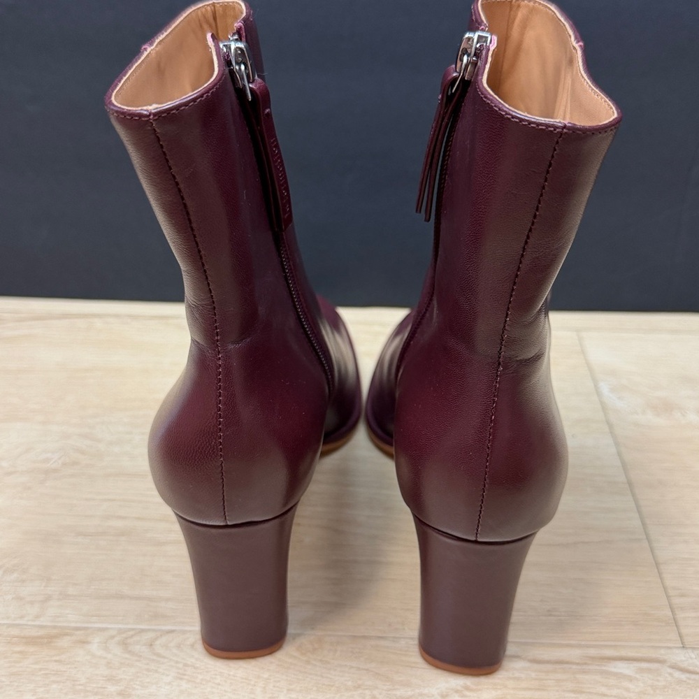 Reformation Gillian Ankle Boot Ruby, SIZE 8 US - Picture 9 of 13